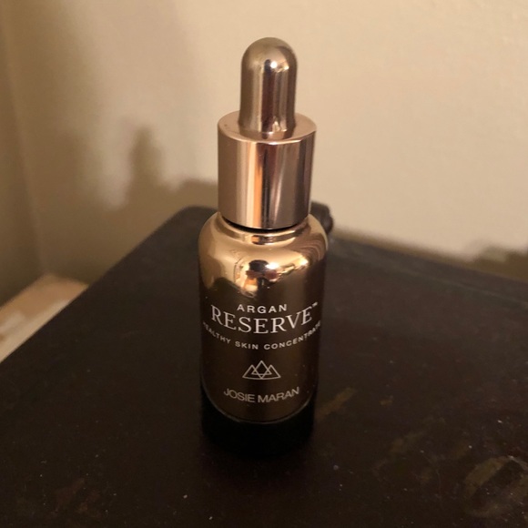 JOSIE MARAN Other - 🆕 Josie Maran Reserve Argan Oil Never Used!